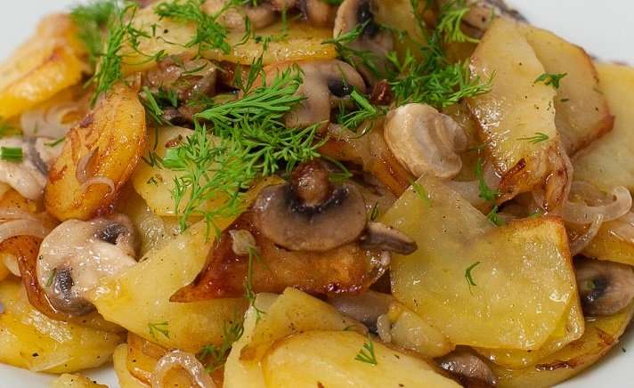 Жареная картошка с грибами пошаговый рецепт