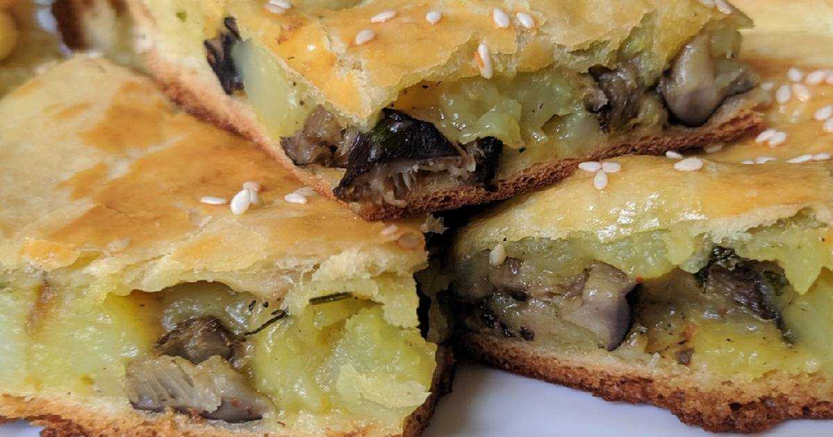 Пирог с грибами в духовке – 5 самых вкусных и простых подробных рецептов
