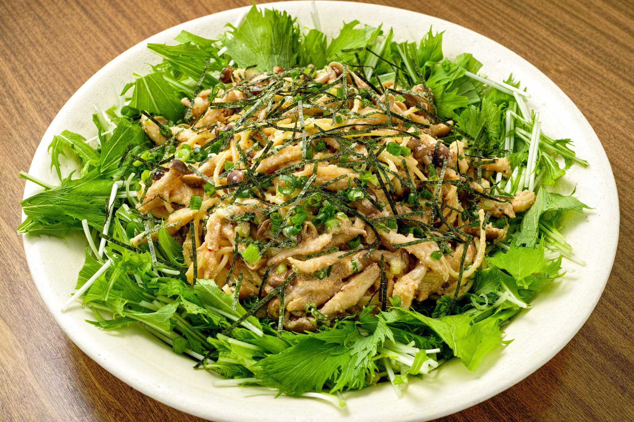 Салат с жареными шампиньонами — 9 самых простых и вкусных рецептов