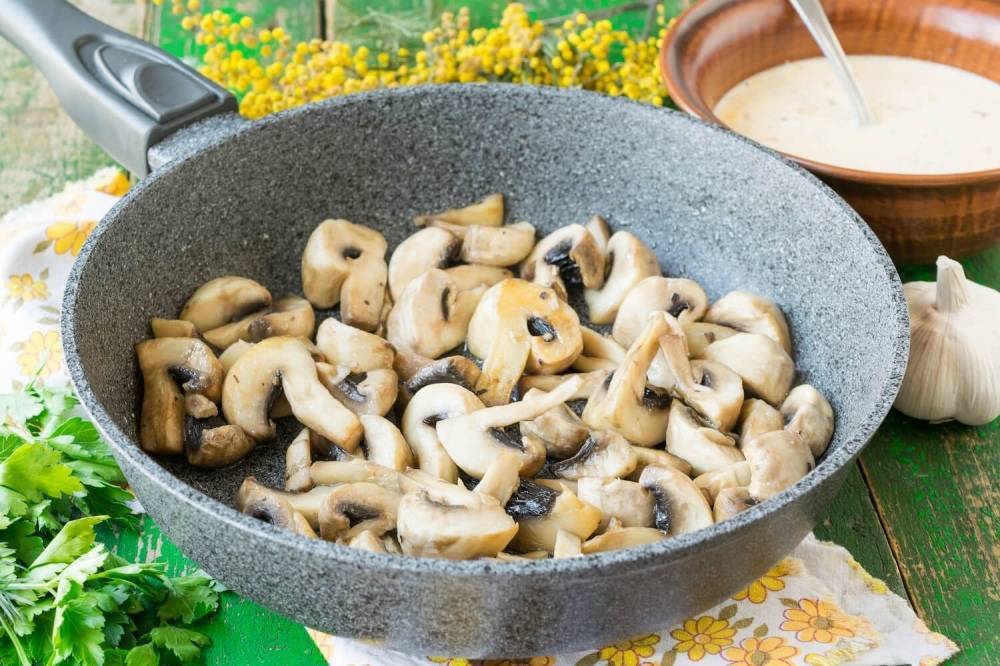 Как готовить грибы свежие на сковороде