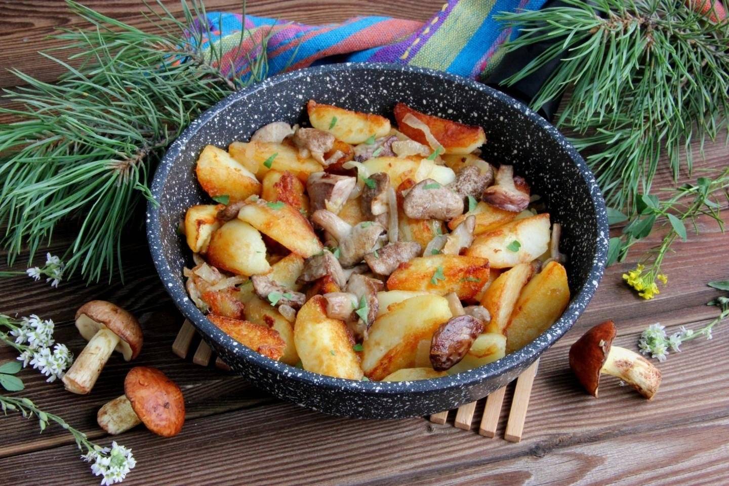 Картошка тушеная с грибами – простые и вкусные рецепты приготовления