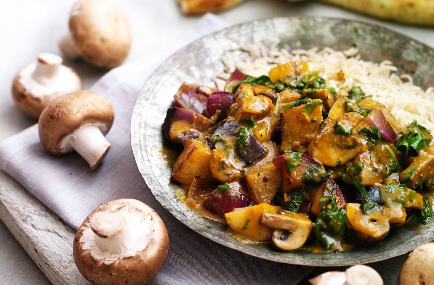 Картофель тушеный с сушеными грибами – пошаговый рецепт с фото