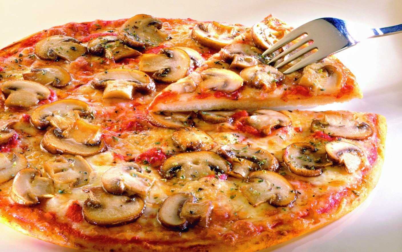 Пицца с шампиньонами: 4 рецепта, секреты приготовления (+отзывы)
