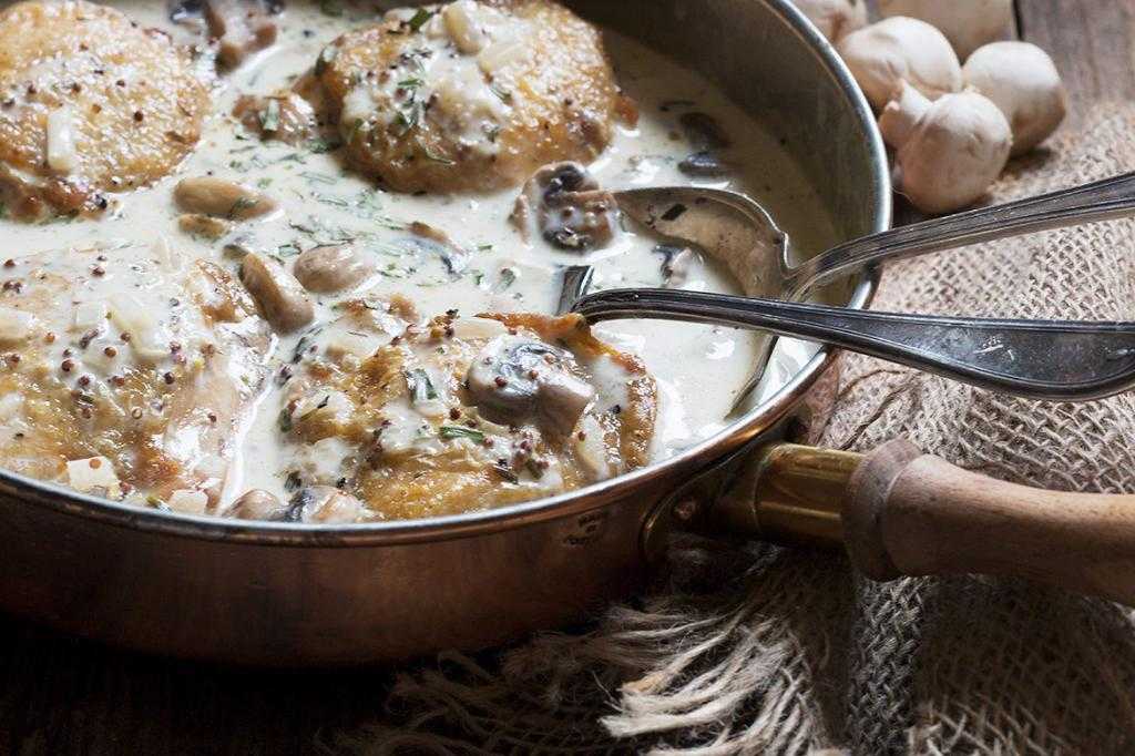 Курица с грибами и сыром — 7 рецептов приготовления