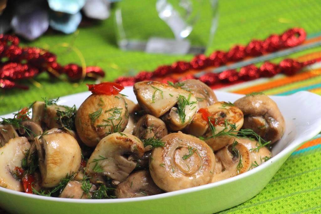Грибы в горшочке в духовке: лучшие рецепты с мясом и рыбой - грибы собираем