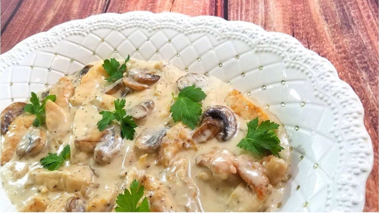 Курица с грибами в соусе - 21 рецепт приготовления пошагово - 1000.menu