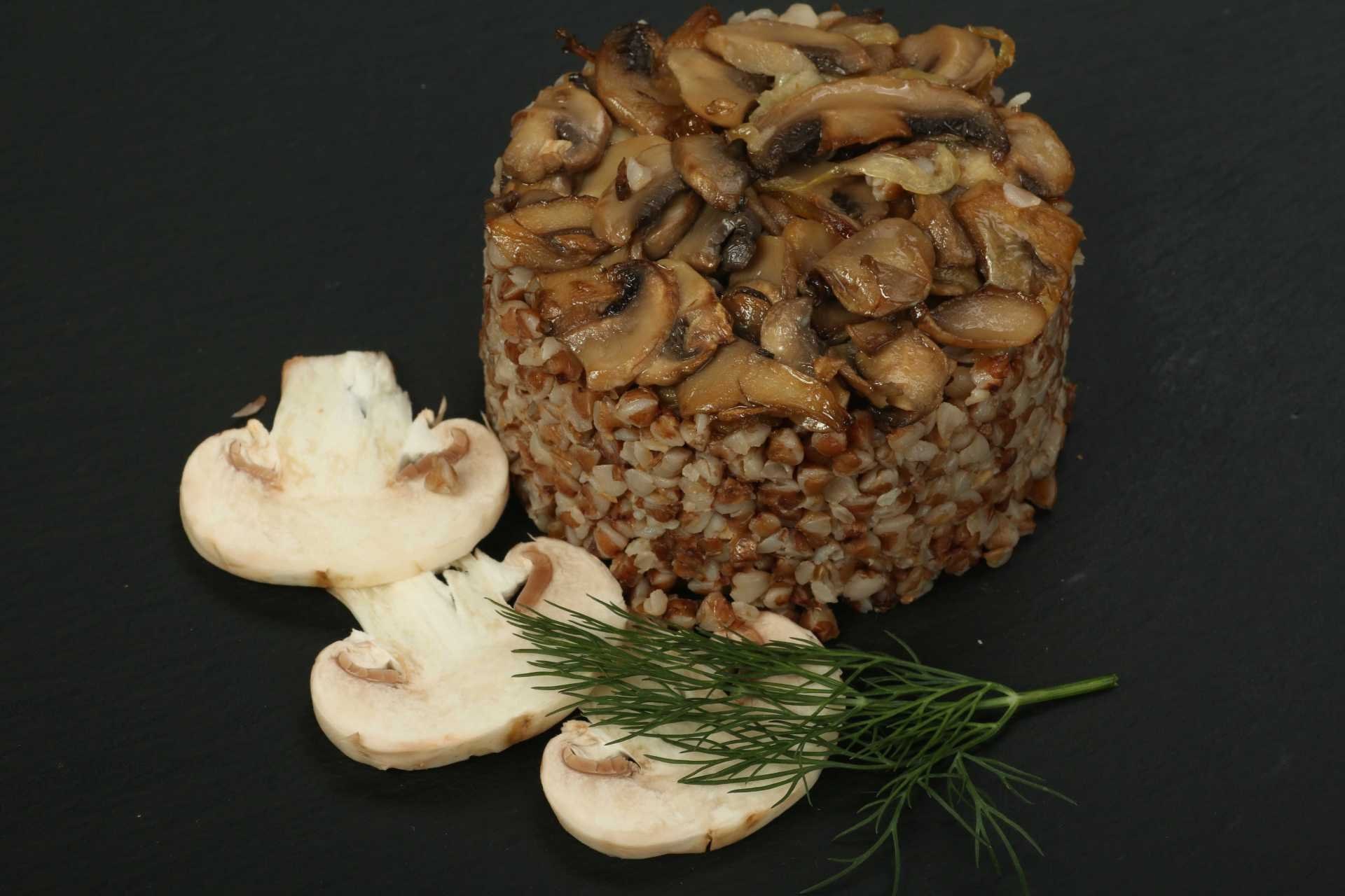 Гречка с грибами и луком рецепт с фото
