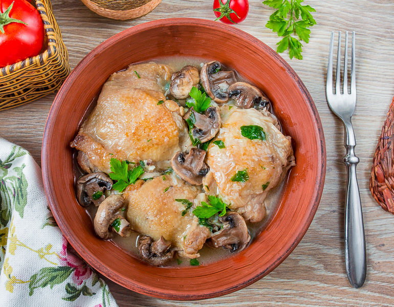 Куриное филе с шампиньонами на сковороде: 17 рецептов приготовления с фото в домашних условиях