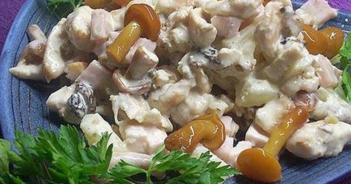 Салат с курицей и сельдереем - 7 рецептов с фото пошагово