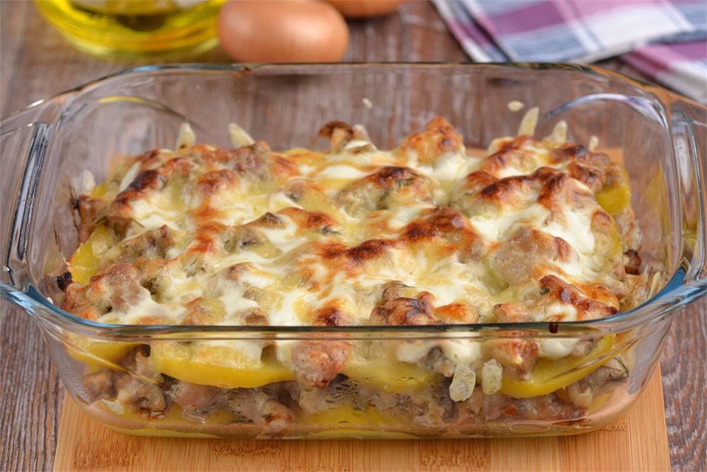 Как сделать курицу с картошкой запеченную в духовке: 5 рецептов вкусного блюда