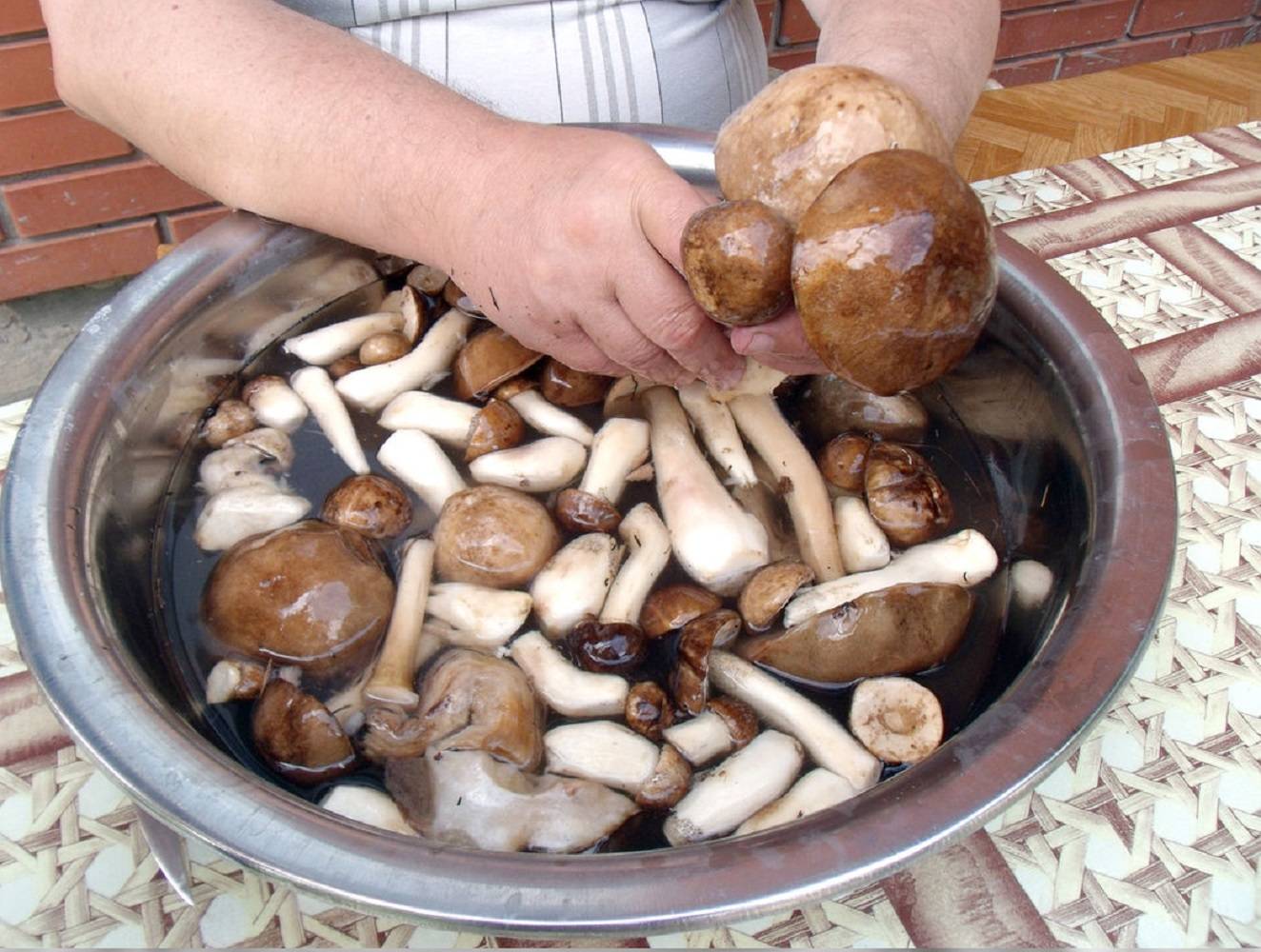 Как чистить белые грибы - основные правила и рекомендации