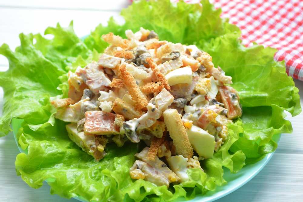Салат из шампиньонов: 15 рецептов с фото пошагово со свежих и варенных грибов