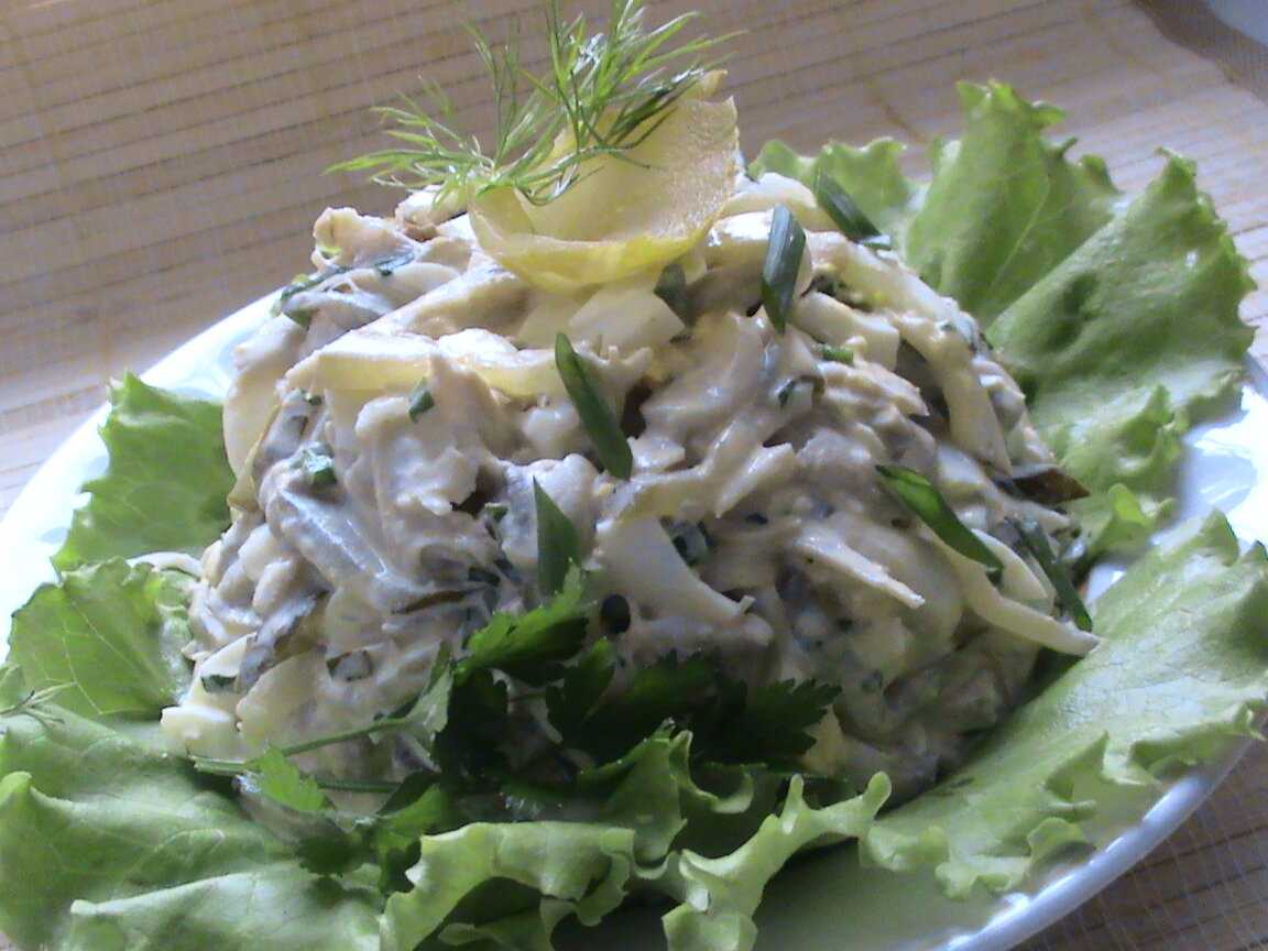 Салаты с картошкой и грибами: рецепты вкусных салатов с картофелем, грибами и другими ингредиентами