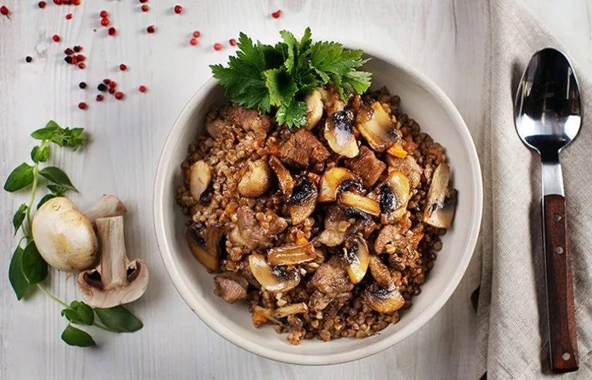 Салат «грибная поляна» с шампиньонами – 6 вкусных рецептов с пошаговыми фото